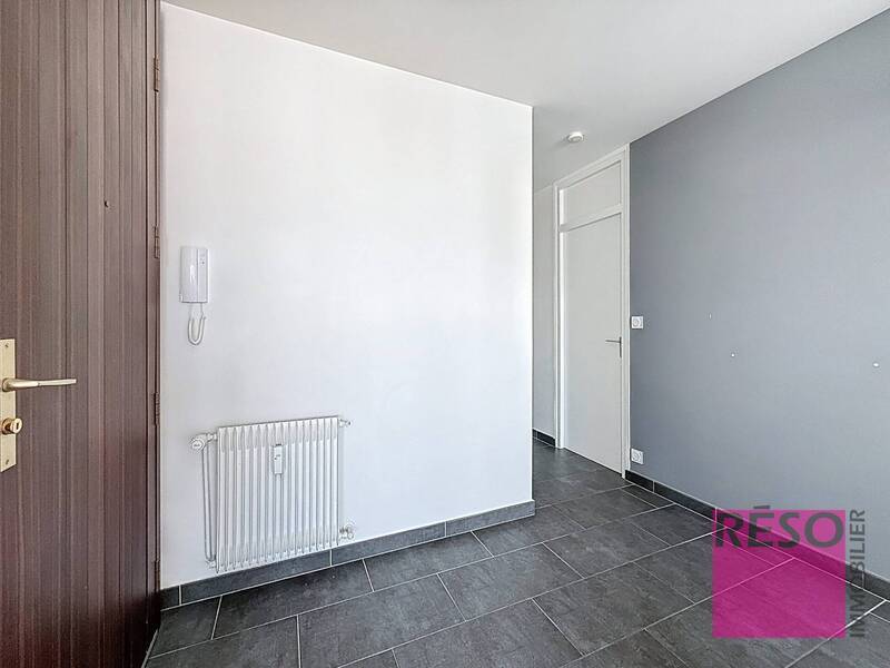 Location appartement 3 pièces 85 m² à Annemasse 74100 - 1 850 €