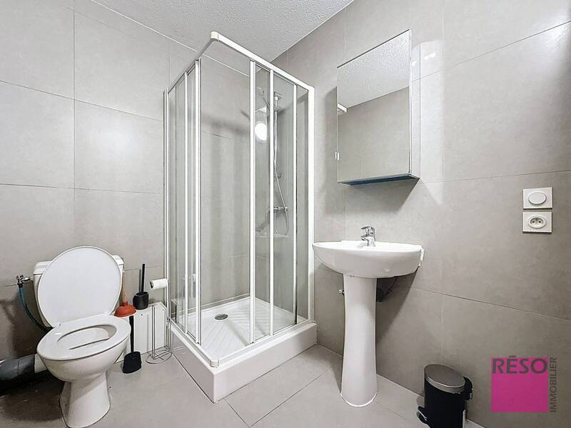 Location appartement 1 pièce 31 m² à Annemasse 74100 - 980 €