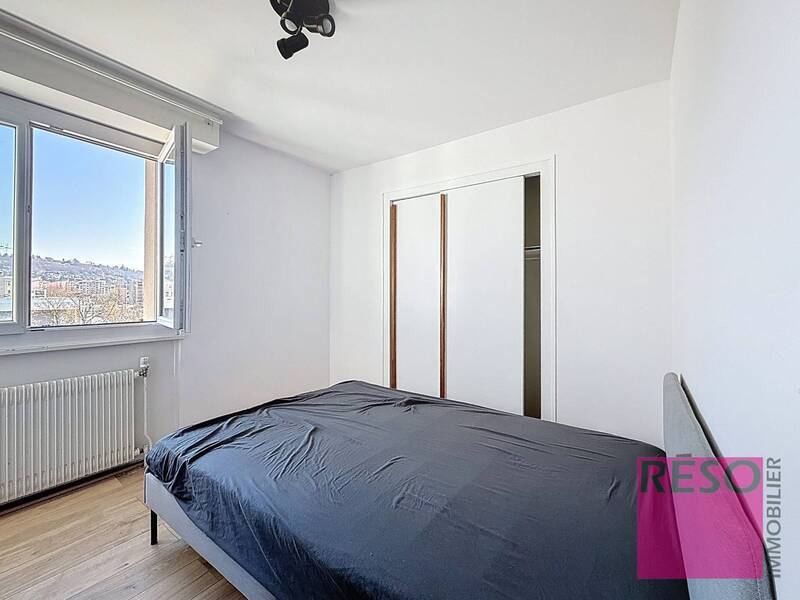 Location appartement 4 pièces 100 m² à Annemasse 74100 - 1 700 €