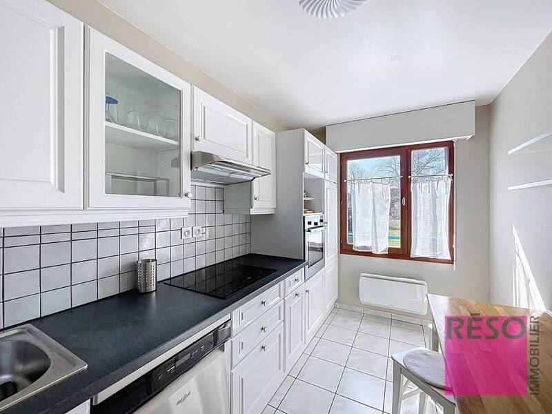 Location appartement 4 pièces 84 m² à Ville-la-Grand 74100 - 1 680 €