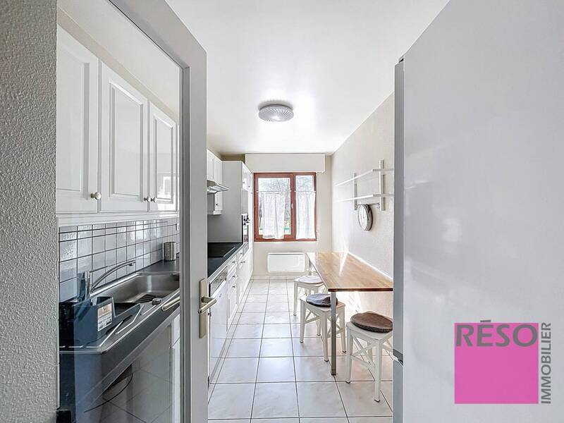 Location appartement 4 pièces 84 m² à Ville-la-Grand 74100 - 1 680 €