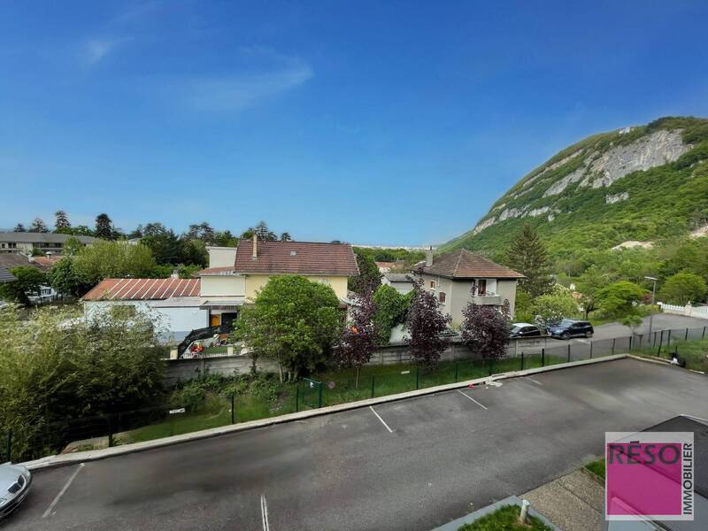 Buy apartment 3 rooms 70.33 m² in Étrembières 74100