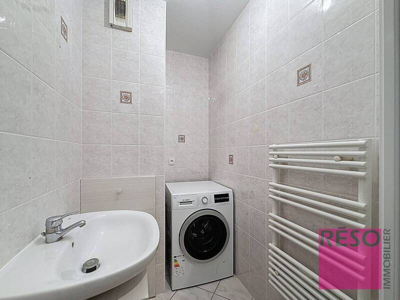 Location appartement 5 pièces 103 m² à Annemasse 74100 - 2 100 €