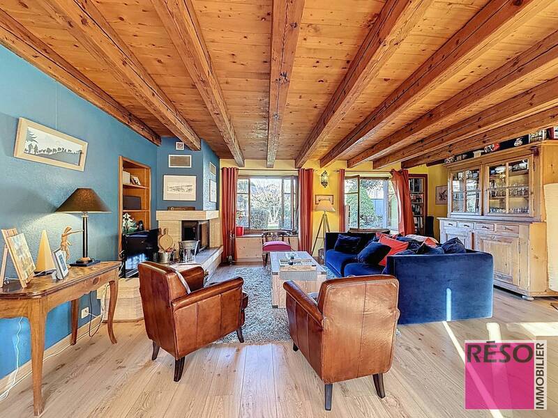 Buy house 4 rooms 150 m² in Pers-Jussy 74930