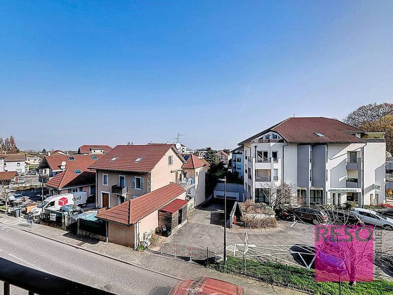 Buy apartment 2 rooms 51 m² in Collonges-sous-Salève 74160