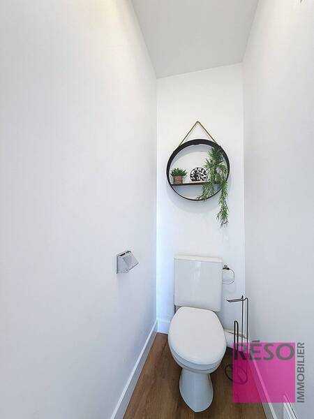 Rent apartment 2 rooms 50 m² in Annemasse 74100 - 1 300 €