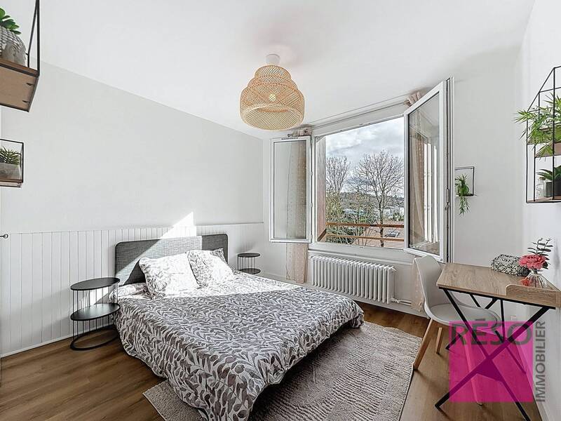 Rent apartment 2 rooms 50 m² in Annemasse 74100 - 1 300 €