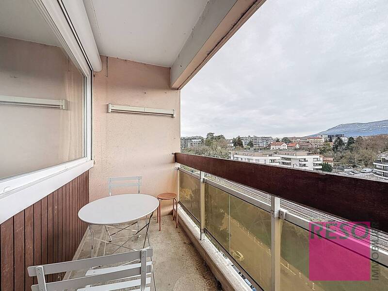 Rent apartment 4 rooms 80 m² in Annemasse 74100 - 1 850 €