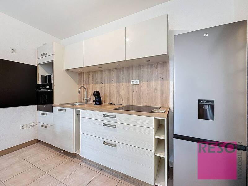 Rent apartment 2 rooms 50 m² in Annemasse 74100 - 1 250 €