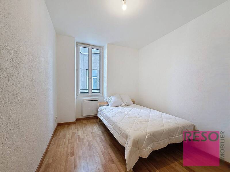 Rent apartment 2 rooms 50 m² in Annemasse 74100 - 1 250 €