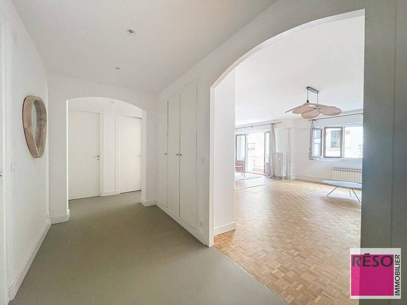 Location appartement 3 pièces 84 m² à Annemasse 74100 - 1 569 €