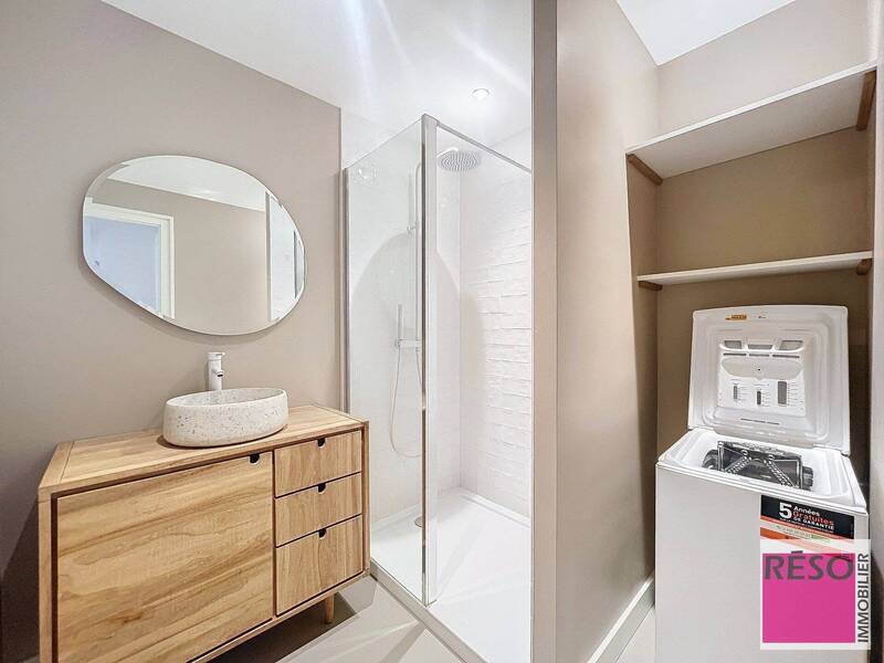 Location appartement 3 pièces 84 m² à Annemasse 74100 - 1 569 €