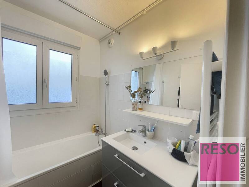 Location appartement 3 pièces 66 m² à Annemasse 74100 - 1 410 €