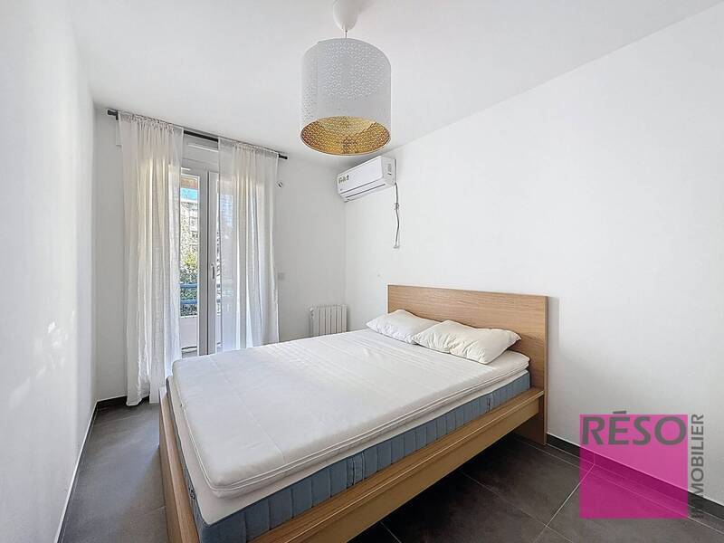 Rent apartment 3 rooms 50 m² in Annemasse 74100 - 1 400 €