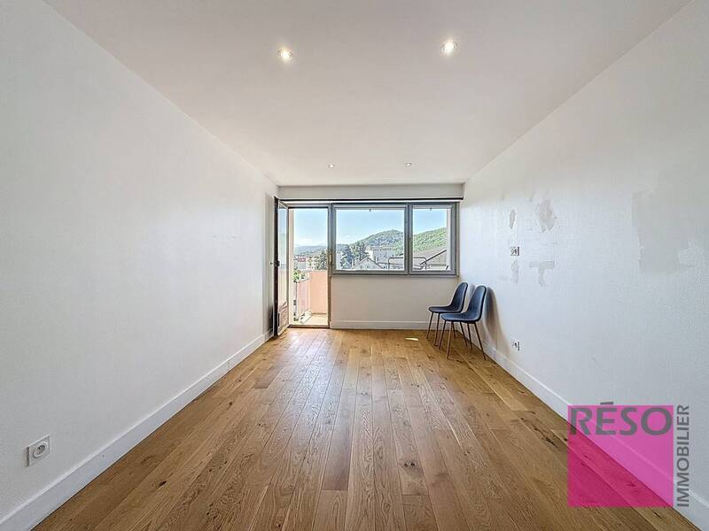 Location appartement 4 pièces 78 m² à Annemasse 74100 - 1 580 €