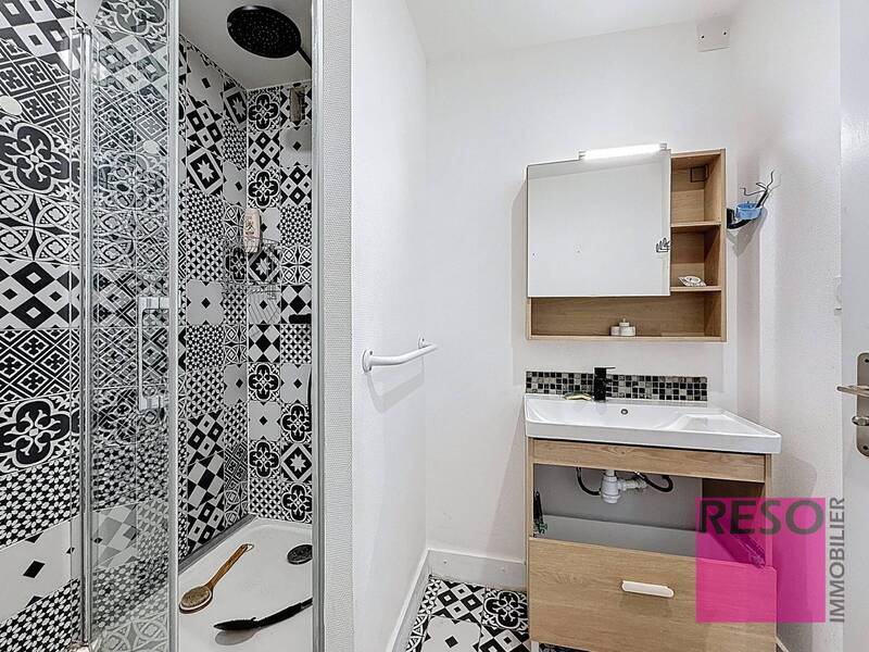 Location appartement 4 pièces 78 m² à Annemasse 74100 - 1 580 €