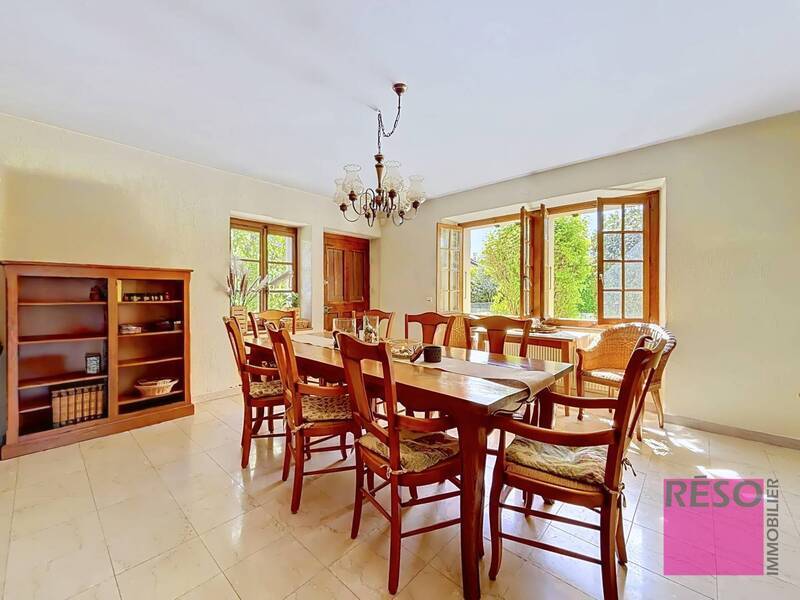 Buy house 12 rooms 347 m² in Valleiry 74520
