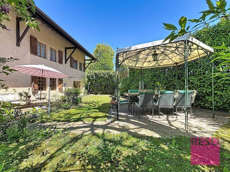 Buy house 12 rooms 347 m² in Valleiry 74520