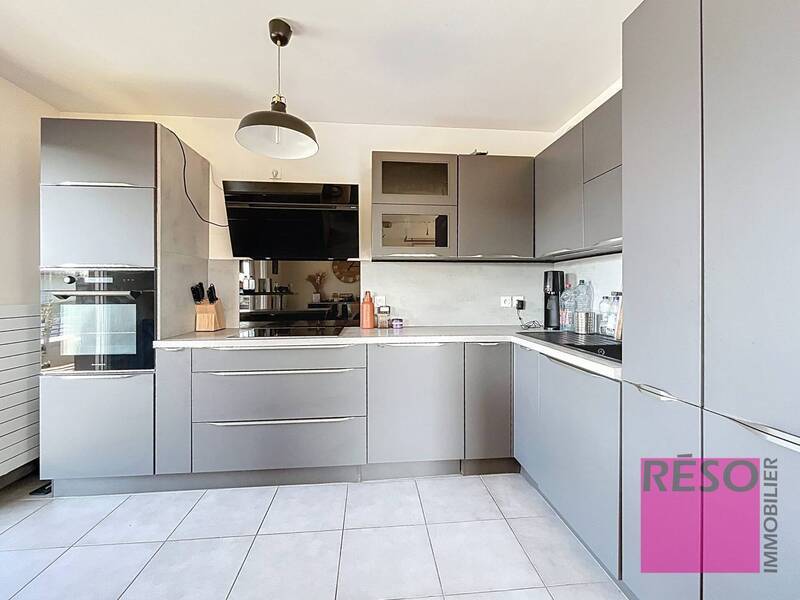Location appartement 4 pièces 103 m² à Ville-la-Grand 74100 - 1 850 €