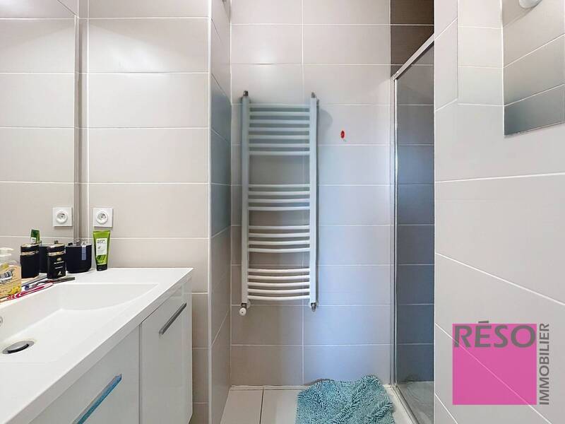 Location appartement 4 pièces 103 m² à Ville-la-Grand 74100 - 1 850 €