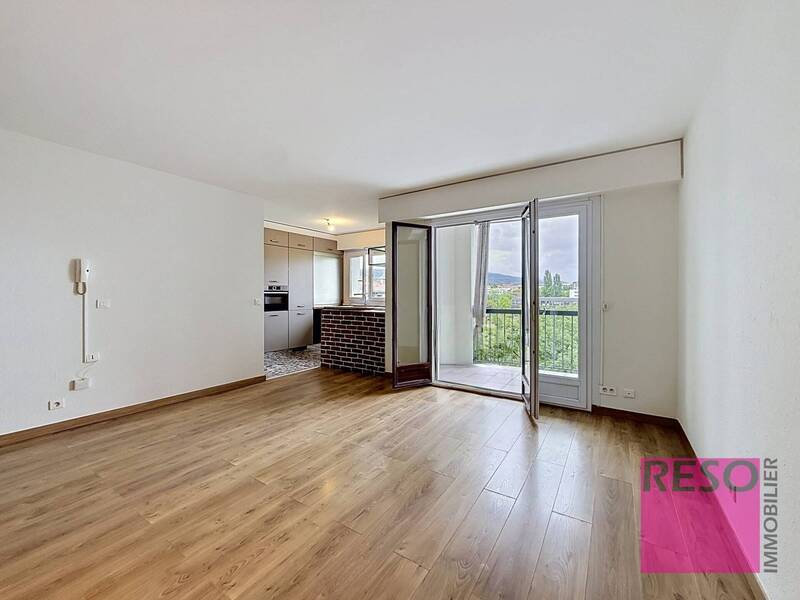 Location appartement 2 pièces 45 m² à Annemasse 74100 - 1 300 €