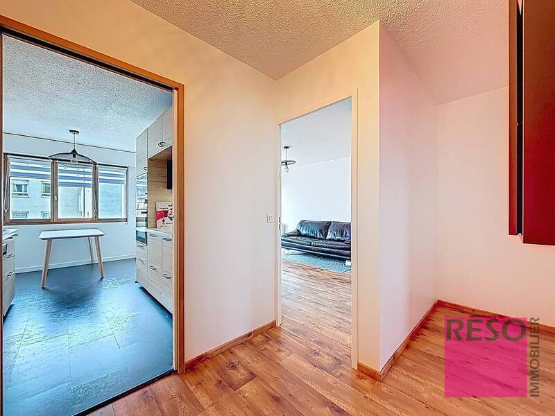 Rent apartment 2 rooms 54.35 m² in Collonges-sous-Salève 74160 - 1 400 €