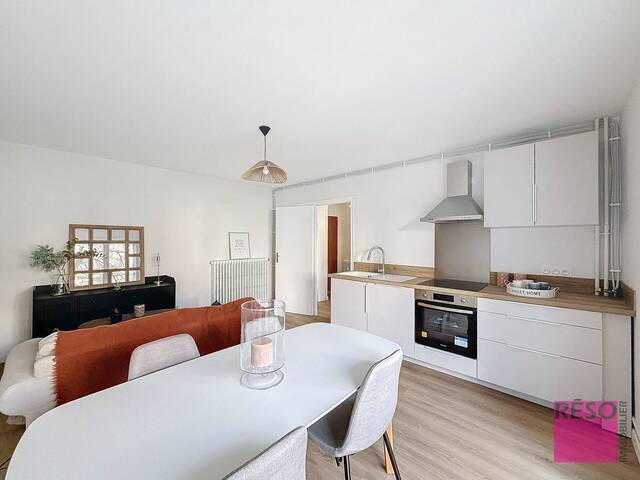 Buy Apartment 3 rooms 48 m² Annemasse 74100