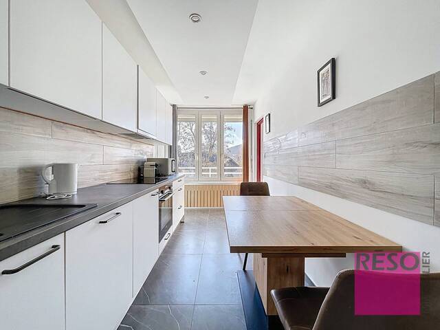 Rent Apartment 5 rooms 106 m² Annemasse 74100