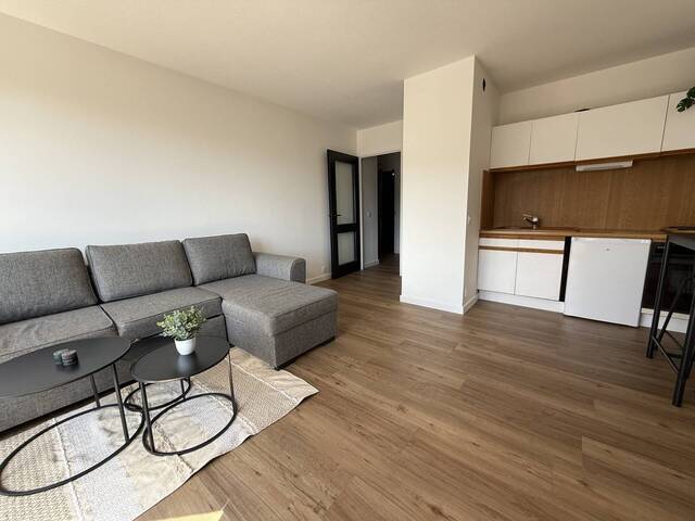 Rent Apartment 1 room 31 m² Annemasse 74100