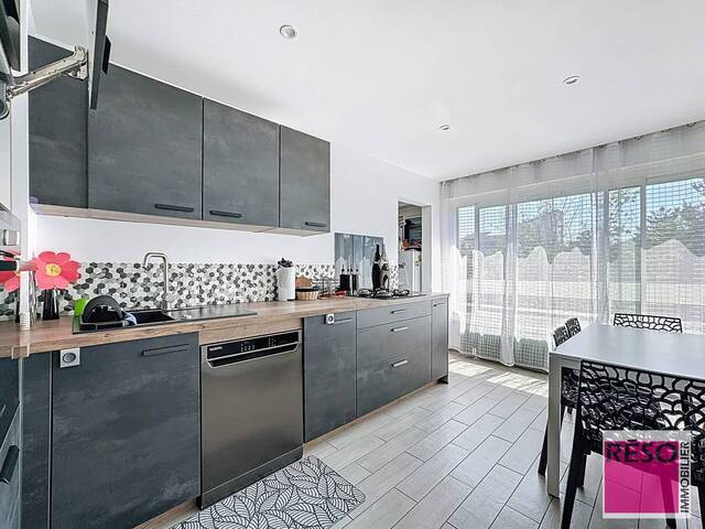 Location Appartement 4 pièces 105 m² Annemasse 74100