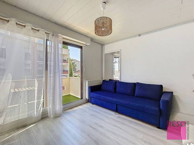 Rent Apartment 1 room 22 m² Annemasse 74100