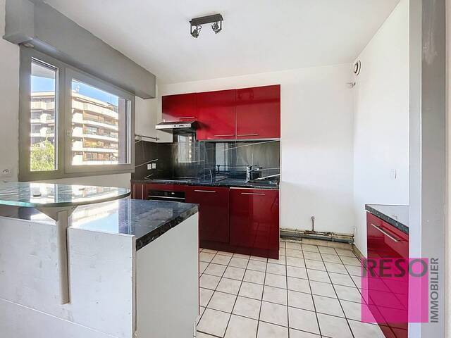 Rent Apartment 2 rooms 48 m² Annemasse 74100