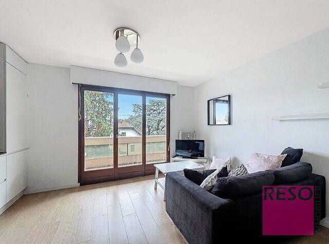 Rent Apartment 2 rooms 34 m² Gaillard 74240