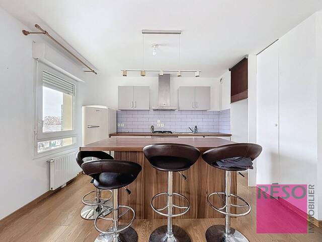 Location Appartement 2 pièces 55 m² Ville-la-Grand 74100