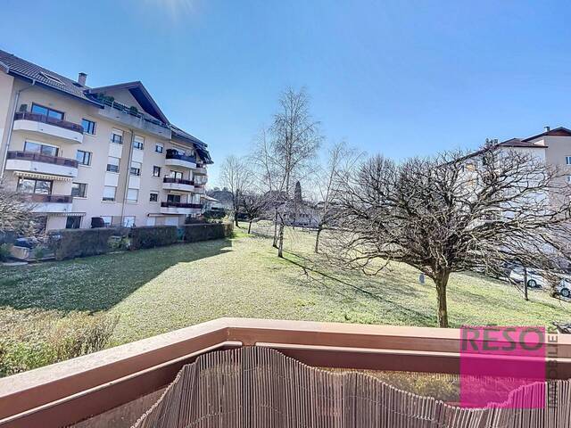 Rent Apartment 4 rooms 84 m² Ville-la-Grand 74100