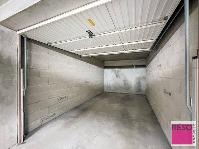 Vente Parking 15 m² Saint-Julien-en-Genevois 74160