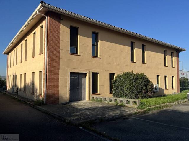 Location local 1 pièce 26 m² à Beauzelle (31700)