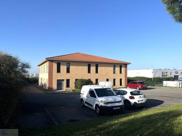 Location local 1 pièce 26 m² à Beauzelle (31700)
