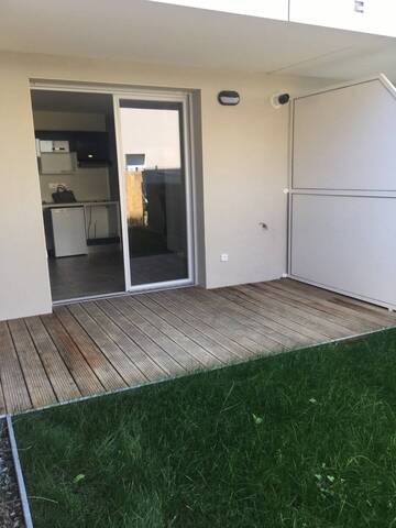 Location appartement 1 pièce 31 m² à Saint-Jean (31240)