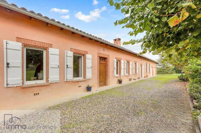Vente maison 8 pièces 310 m² à Flourens (31130) - - Localisation : FLOURENS - FLOURENS (FLOURENS) - Vis à vis - Au calme