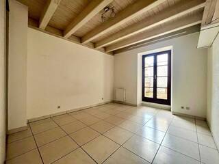 Rent Apartment 3 rooms 100 m² Divonne-les-Bains 01220