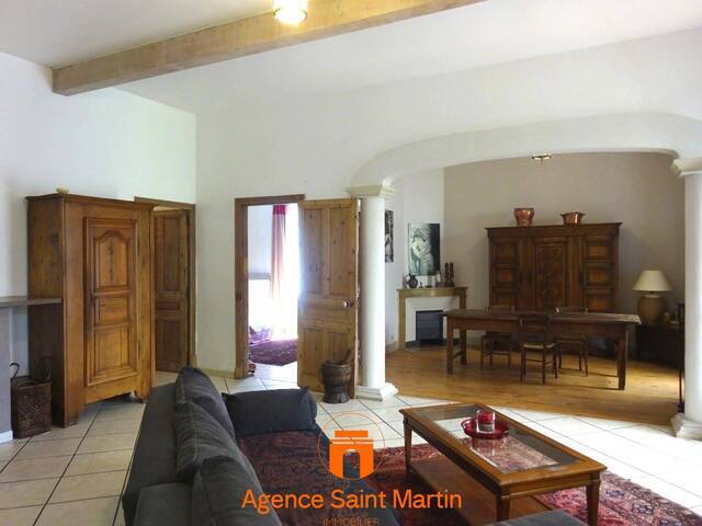 Vente Maison de maître 12 pièces Montélimar 26200