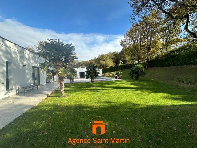 Vendu Maison 7 pièces Montélimar 26200