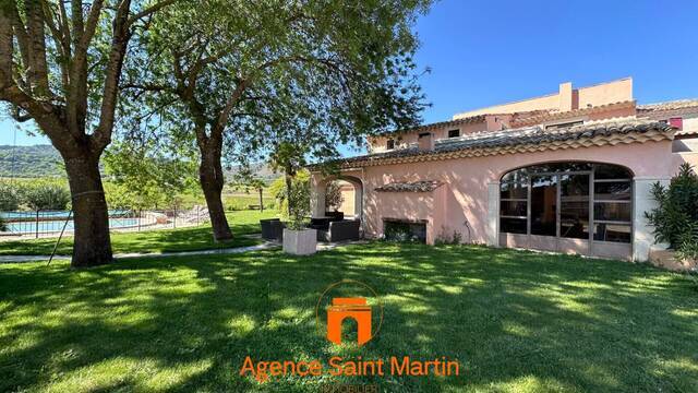 Vente Maison 20 pièces Alba-la-Romaine 07400