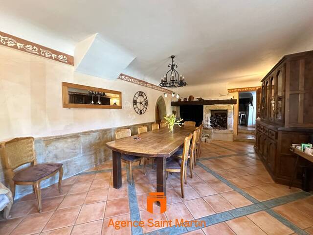 Vente Maison 20 pièces Alba-la-Romaine 07400