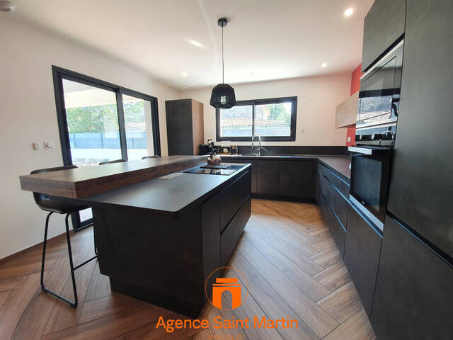 Vendu Maison 6 pièces Montélimar 26200