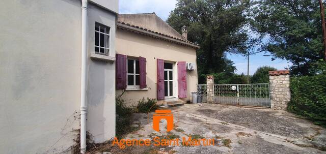 Vendu Fonds de commerce local commercial 7 pièces Viviers 07220