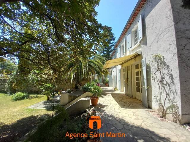 Vente Maison de maître 10 pièces Viviers 07220