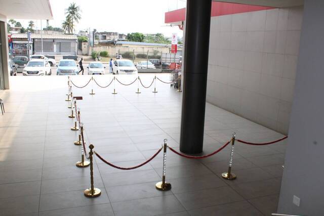 Location Local 74.6 m² Abidjan 99326