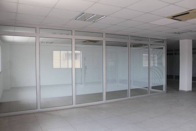 Location Local 210 m² Abidjan 99326